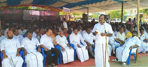 புதுக்கோட்டையில் திமுக உண்ணாவிரதம்