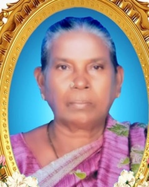 பைக்கிலிருந்து தவறி விழுந்து மூதாட்டி பலி