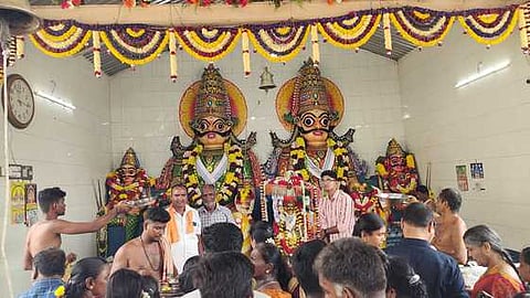 சிறப்பு அலங்காரத்தில் ஊத்தங்கரை ஸ்ரீமகா முனியப்பன் சுவாமி.