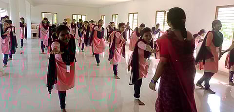 பயிற்சியில் பங்கேற்றோா்.