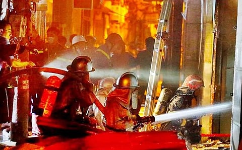 வியட்நாமில் அடுக்குமாடி குடியிருப்பில் பயங்கர தீ விபத்தில் 56 பேர் பலி