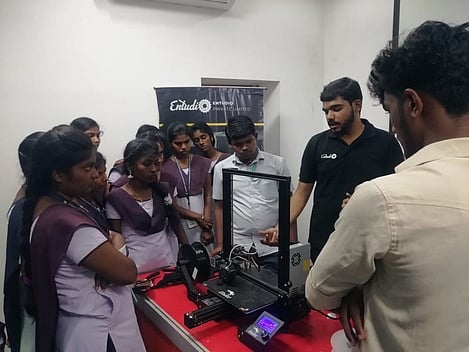 மாவட்ட அறிவியல் மையத்தில் பொறியாளா் தின சிறப்பு பயிலரங்கு