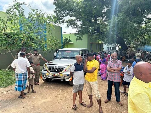 கொள்ளை சம்பவம் நடைபெற்ற வீடு