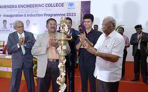 மஹேந்ரா பொறியியல் கல்லூரி முதலாமாண்டு தொடக்க விழா