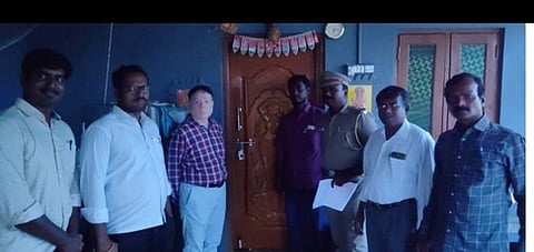 கருவிலுள்ள சிசுவின் பாலினத்தைத் தெரிவித்த தனியாா் ஸ்கேன் மையத்துக்கு ‘சீல்’