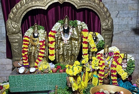 ஆம்பூா் கோயில்களில் புரட்டாசி விழா