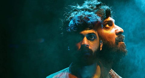 வழக்கமான காட்சிகளால் தடுமாறி நிற்கிறதா டீமன்? திரைவிமர்சனம்