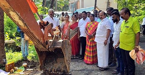 மாதனூா் ஊராட்சி ஒன்றியத்தில்திட்டப் பணிகளுக்கு பூமி பூஜை: எம்எல்ஏ-க்கள் பங்கேற்பு