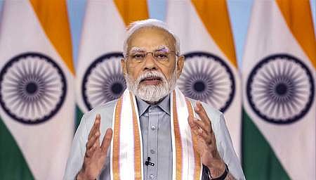 பணி நியமன ஆணை வழங்கும் நிகழ்ச்சியில் காணொலி வழியாகப் பங்கேற்றுப் பேசிய பிரதமா் நரேந்திர மோடி.