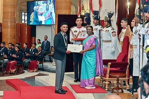 2021-22-க்கான தேசிய சேவைத் திட்ட விருது: குடியரசுத் தலைவர் முர்மு வழங்கினார்