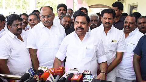 அதிமுக பொதுச் செயலாளர் எடப்பாடி பழனிசாமி