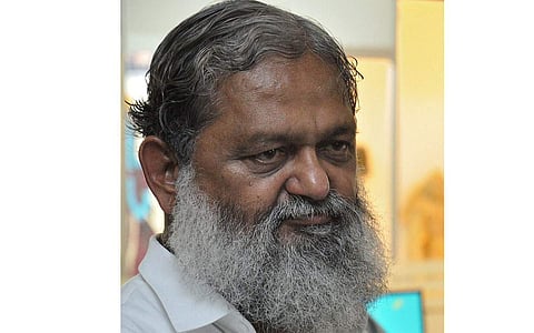 குழந்தைகளை அரசியல்வாதியாக உருவாக்க பெற்றோர்கள் பரிசீலிக்க வேண்டும்: அனில் விஜ்
