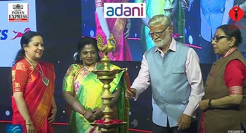 தேவி விருதுகள் விழா தொடக்கம்!