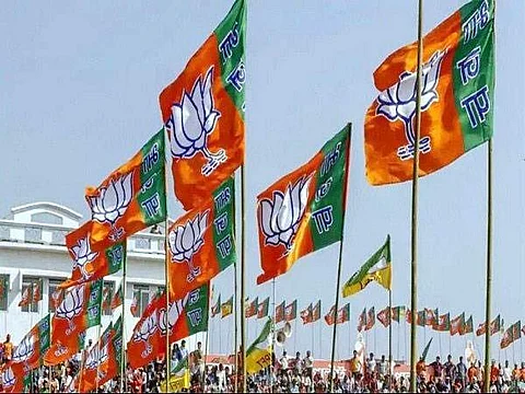 பிகாரில் நடந்த கூட்டணி மாற்றம்: பாஜகவின் அரசியல் கணக்கு என்ன?
