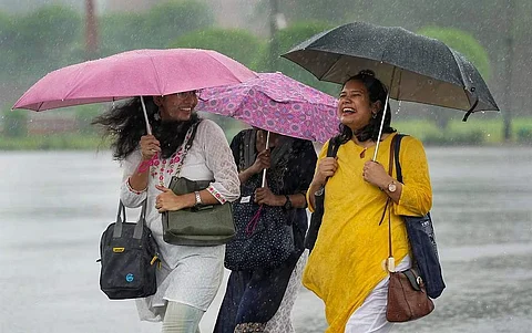 தென் மாநிலங்களில் இருந்து வடகிழக்கு பருவமழை விலகியது: வானிலை ஆய்வு மையம்