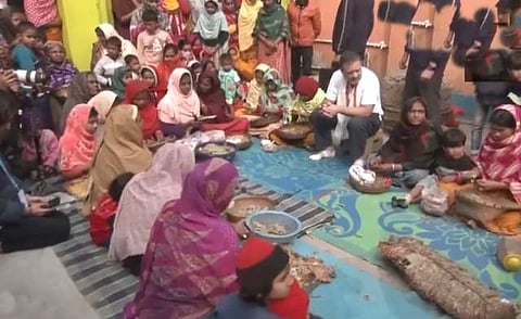 மேற்கு வங்கத்தில் கூலித் தொழிலாளர்களை சந்தித்த ராகுல்!