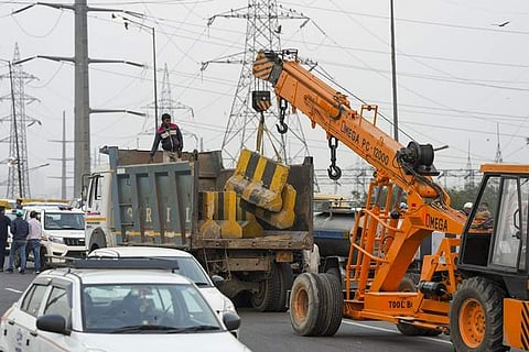 விவசாயிகள் சங்கங்கள் பேரணி:தில்லி எல்லையில் 144 தடை உத்தரவு அமல்