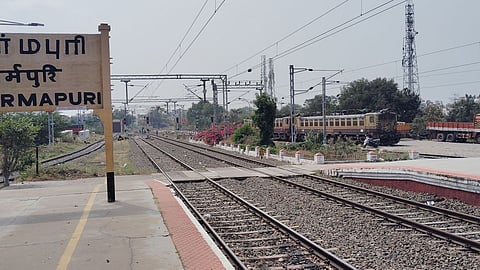 தருமபுரி வழியாக செல்லும் ரயில்பாதை.