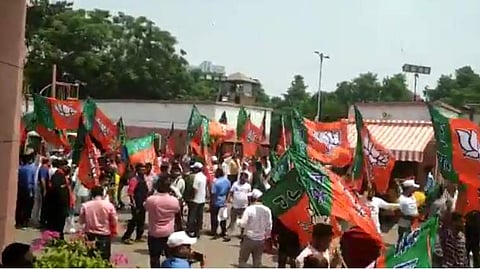 மக்களவைத் தேர்தல் 2019: மீண்டும் ஆட்சியைப் பிடிக்கிறது பாஜக; தேர்தல் முடிவுகள் உடனுக்குடன்! 