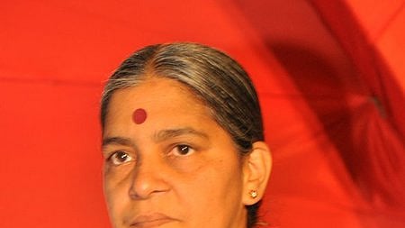 இந்திய கம்யூனிஸ்ட் கட்சியின் மூத்த தலைவா் ஆனி ராஜா 