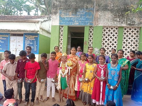 அரசுப் பள்ளியில் ஆண்டு விழா