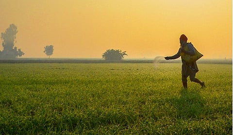 உழவர் உதவி மையம் தேவை!