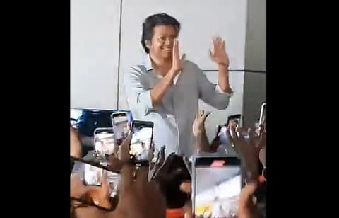 கேரள ரசிகர்களைச் சந்தித்த விஜய்!