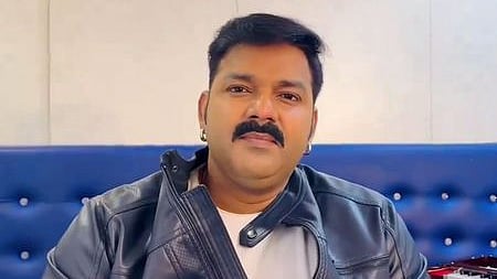 மேற்கு வங்கம் பாஜக வேட்பாளா் பவன் சிங் விலகல்