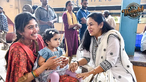 சாய் பல்லவியின் ‘தண்டேல்’ படப்பிடிப்பு புகைப்படங்கள்! 