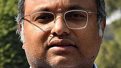 காா்த்தி  சிதம்பரம்.