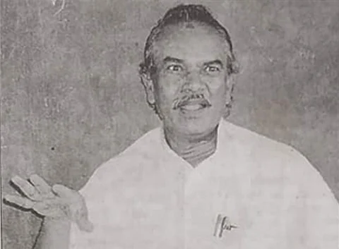 இராசேந்திர சோழன் (2004-ல்)