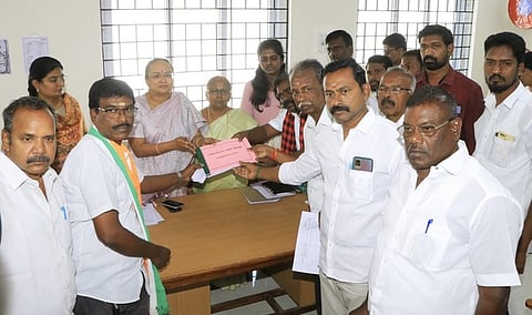 வேலூா் மாவட்டத்தில் 189 வாக்குச்சாவடிகளின் பெயா் மாற்றம்