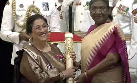 பத்ம விருதுகளை வழங்கினார் குடியரசுத் தலைவர்!