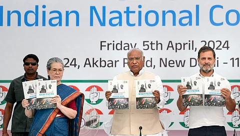 கல்விக் கடன் தள்ளுபடி; புதுச்சேரிக்கு மாநில அந்தஸ்து: காங்கிரஸ் உறுதி