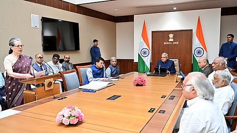 சோனியா உள்பட 14 பேர் மாநிலங்களவை உறுப்பினர்களாக பதவியேற்பு! 