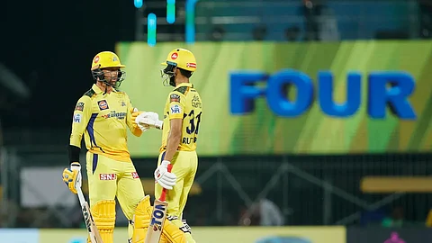 டெவான் கான்வேவுக்குப் பதிலாக மாற்று வீரரை அறிவித்த சிஎஸ்கே!