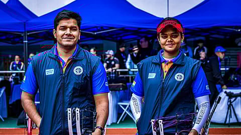 இந்தியாவின் அபிஷேக் வா்மா/ஜோதி சுரேகா கூட்டணி