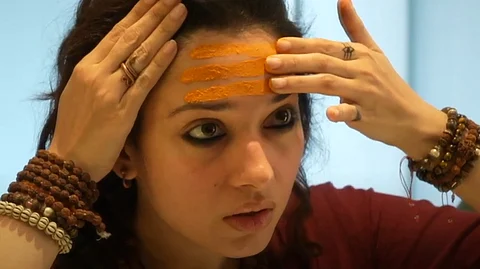 சிவ சக்தியாக தமன்னா: அறிமுக விடியோ வெளியிட்ட படக்குழு! 