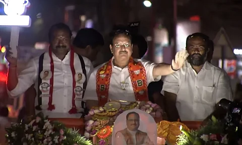 ஜெ.பி. நட்டா வாகனப் பேரணி தொடக்கம்!