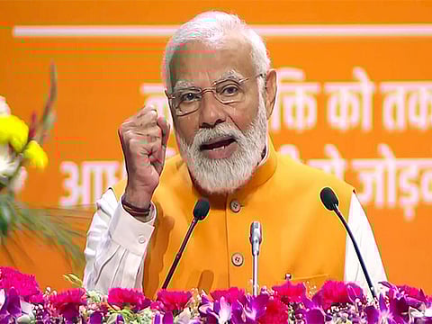 பெண்கள், இளம் வாக்காளர்கள் அதிகளவில் வாக்களிக்க வேண்டும்: மோடி