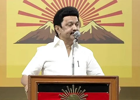 பிரசார மேடையில் மு.க. ஸ்டாலின்