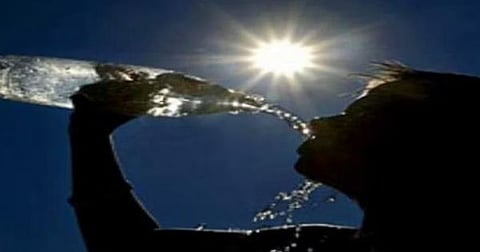 தமிழகத்தில் 13 இடங்களில் வெயில் சதம்: அதிகபட்சமாக மதுரையில் 106 டிகிரி பதிவு
