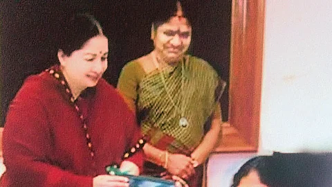 வியக்க வைக்கும் வைக்கோல் ஓவியங்கள்!