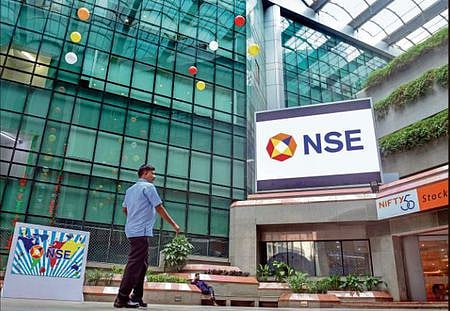NSE-PTI1070706.JPG