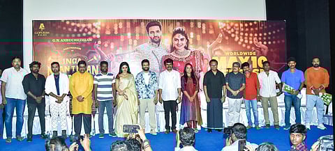 இயக்குநர் ஆனந்த் நாராயண் இயக்கத்தில் காமெடி கலந்த கமர்ஷியல் திரைப்படமாக உருவாகியுள்ள திரைப்படம் இங்க நான் தான் கிங்கு படத்தின் பத்திரிகையாளர் சந்திப்பு.
