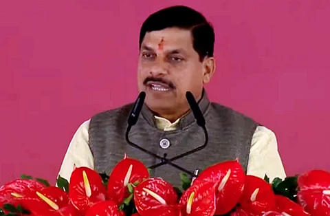 மோடியின் தியானத்திற்கு இடையூறு செய்யாதீர்கள்: மத்தியப் பிரதேச முதல்வர் 