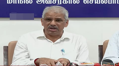 வெப்ப அலை: பள்ளிகளில் சிறப்பு வகுப்புகள் கூடாது:
தலைமைச் செயலா் உத்தரவு