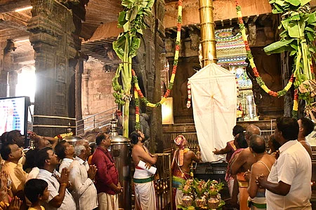 கூடலழகர் பெருமாள் கோயிலில் வைகாசி திருவிழா கொடியேற்றம்!