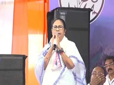‘இந்தியா’ கூட்டணி வென்றால்
வெளியிலிருந்து ஆதரவு: மம்தா