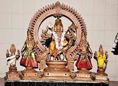 வளம் அளிக்கும் முருகன்